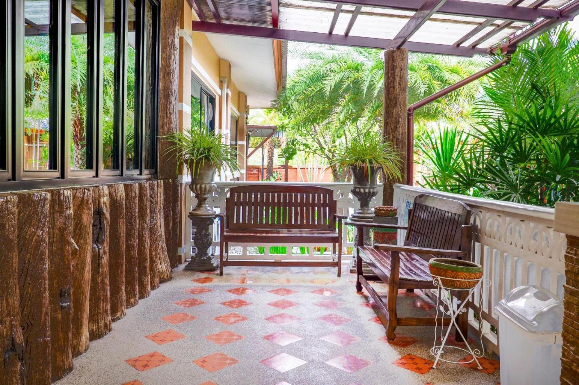 Capital O 727 Be One Resort Chiang Rai Exterior photo